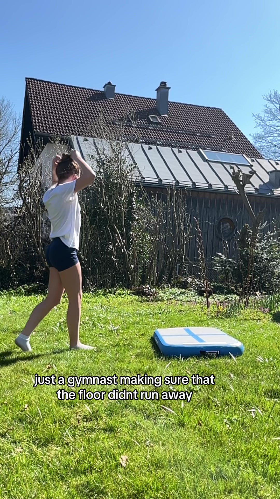 @Lara