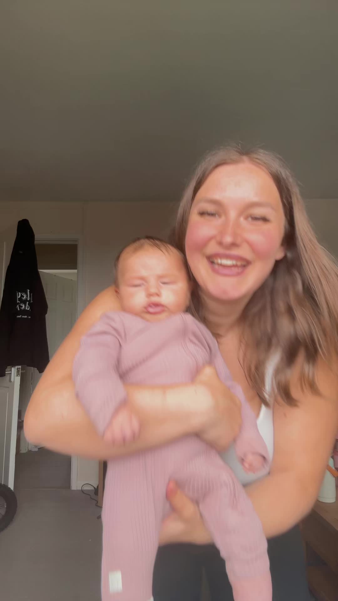 @Chloe Jade| SAHM💗💙💙