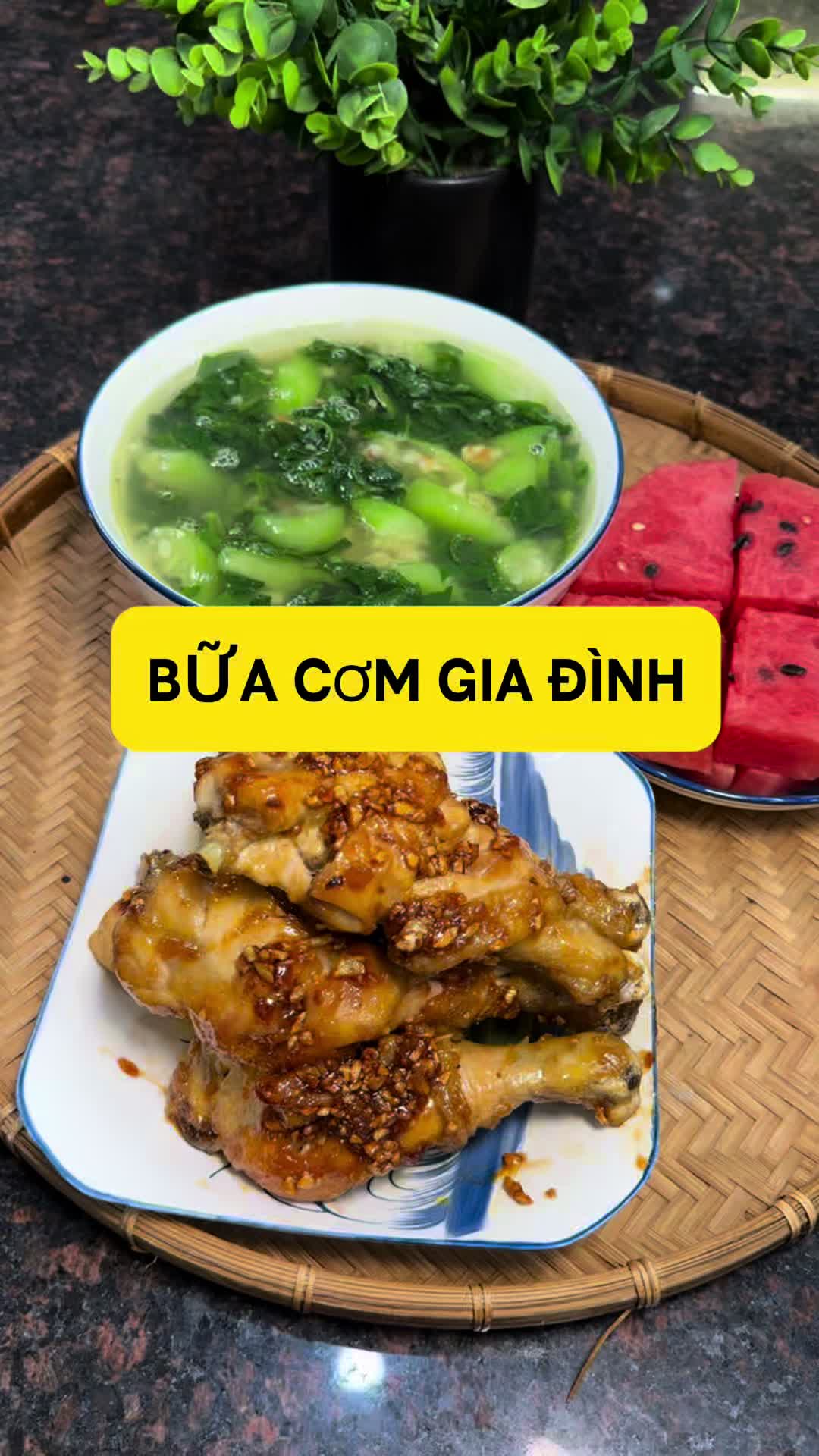 @SUNNY (B&Agrave; C&Ocirc; MIỀN T&Acirc;Y)