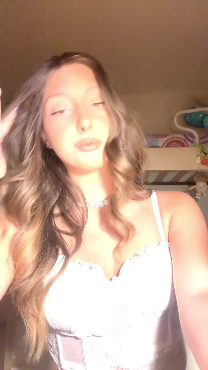 @𝐷𝑒𝑠𝑖𝑟𝑒𝑒