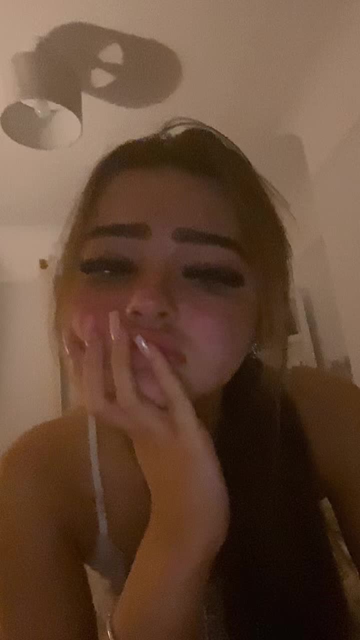 @𝒜.𝒲 🤍