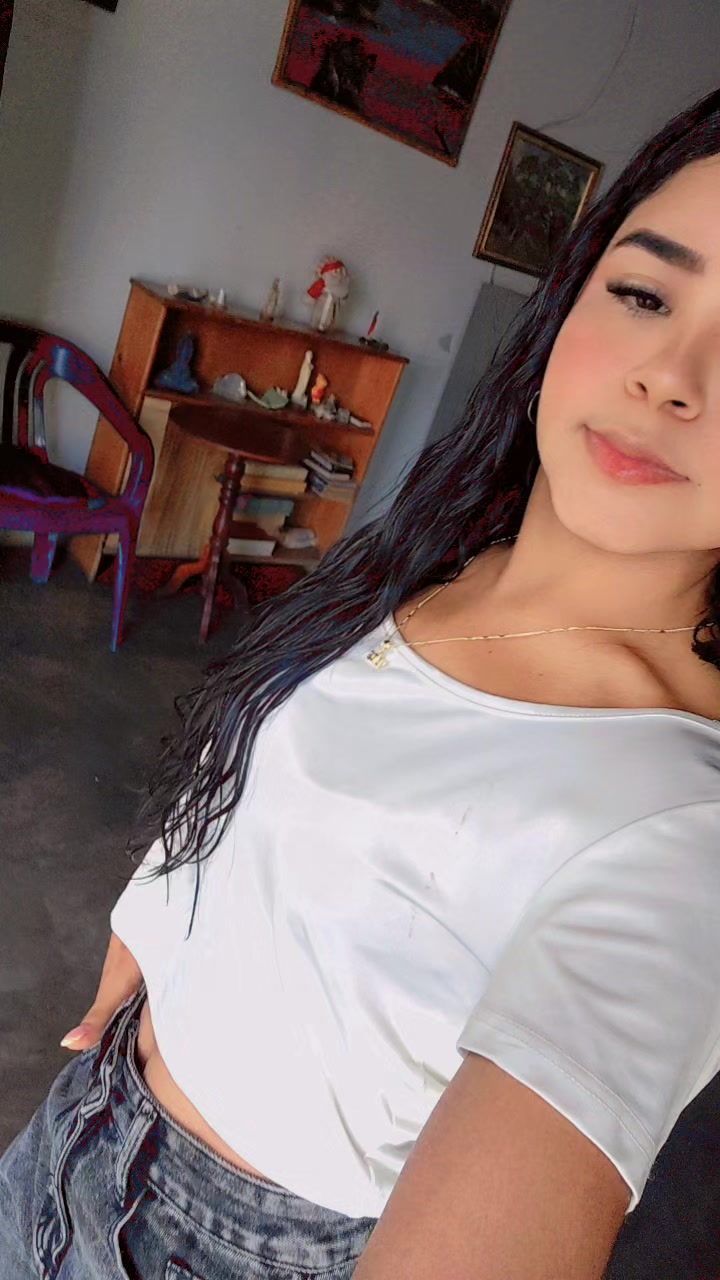 @Génesis Alexandra🩷✨️