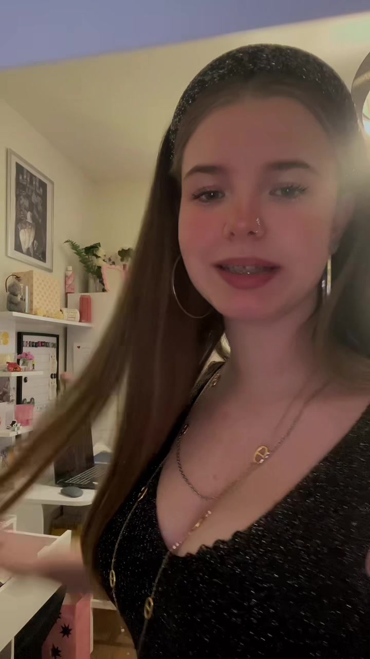 @𝓐𝓷𝓰𝓮'✰