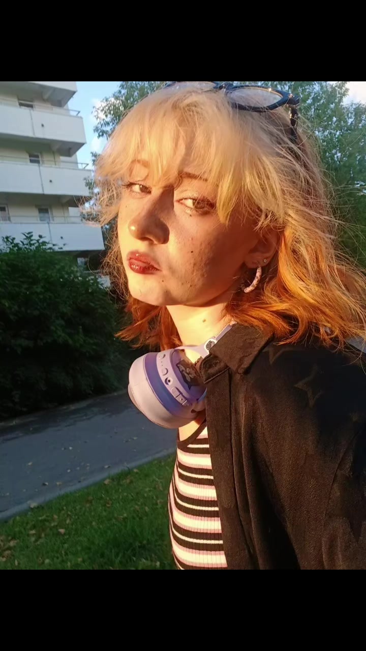 @🦆лиам юговская! ๋࣭ |-/⭑˚˖
