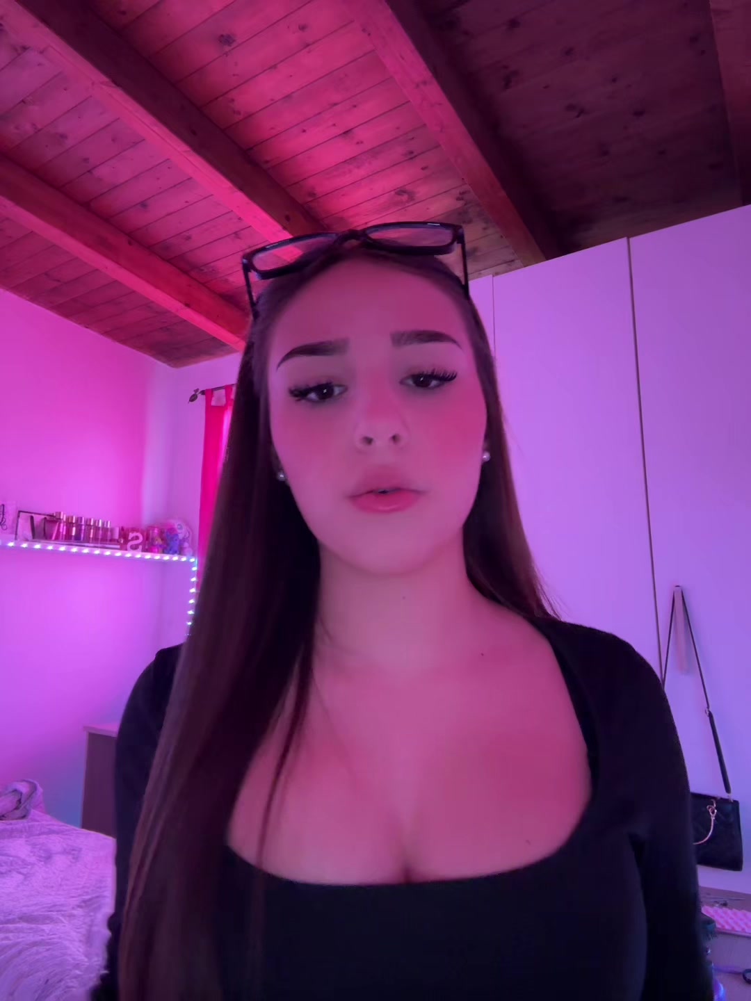 @𝐒 𝐎 𝐅 𝐈 𝐀