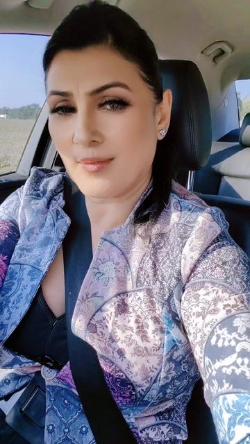 @Violeta Sandu