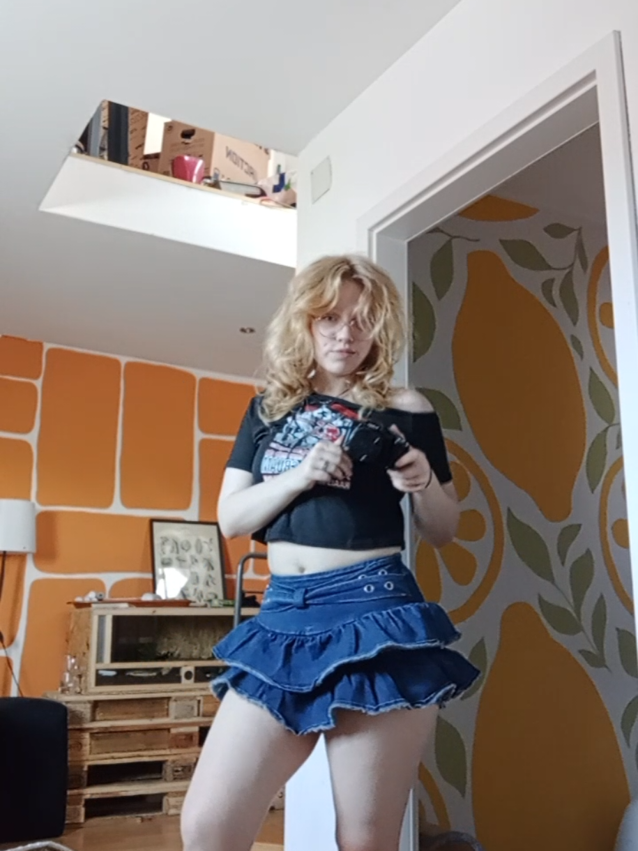 @Mia_loves_cats