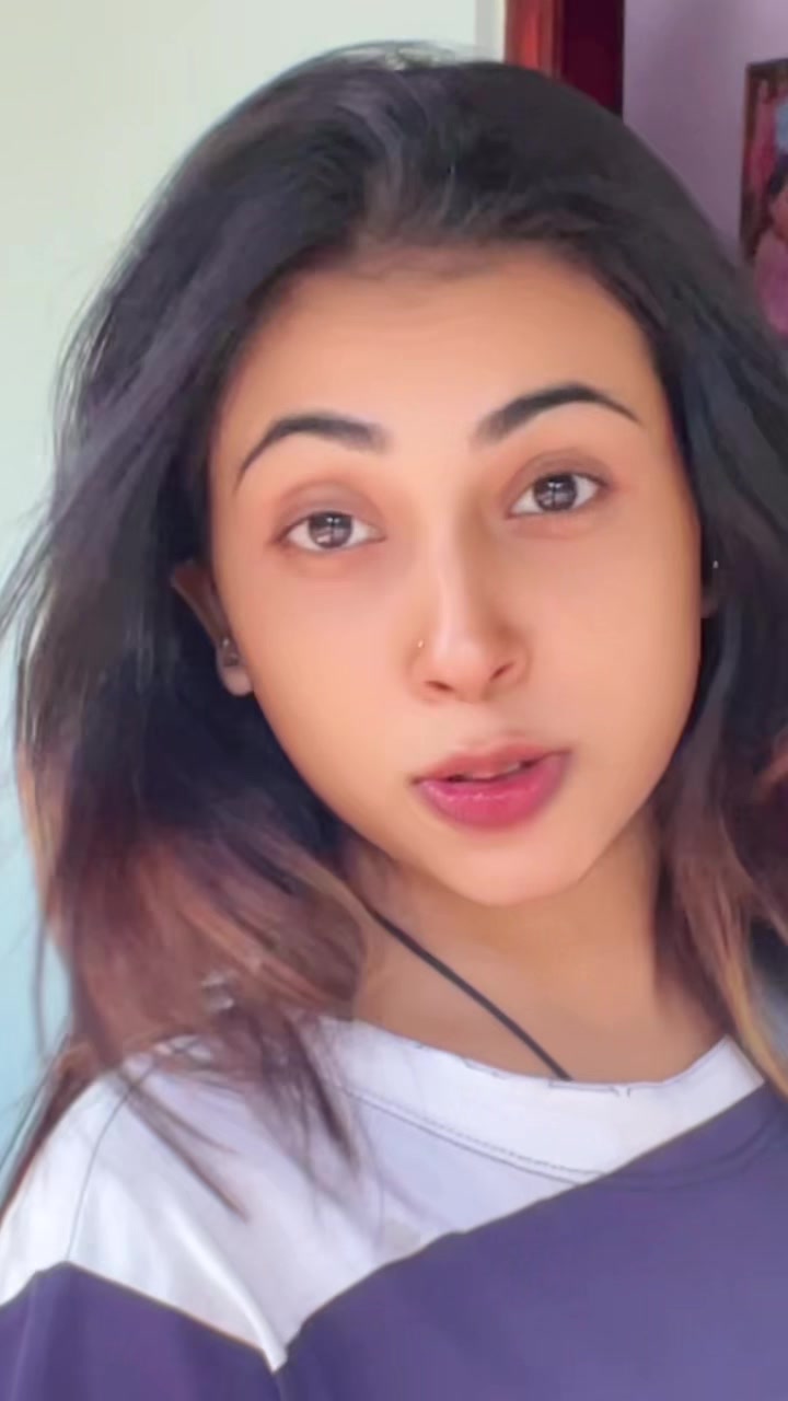 @Manee_🥹🤍