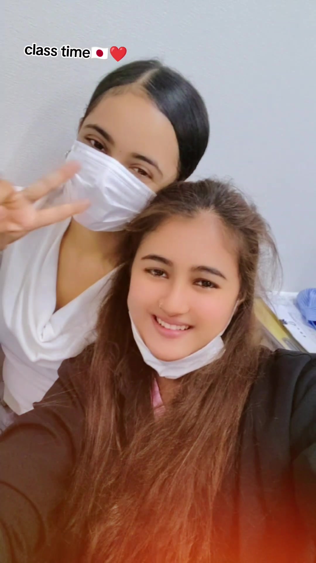 @JANU❤️💫