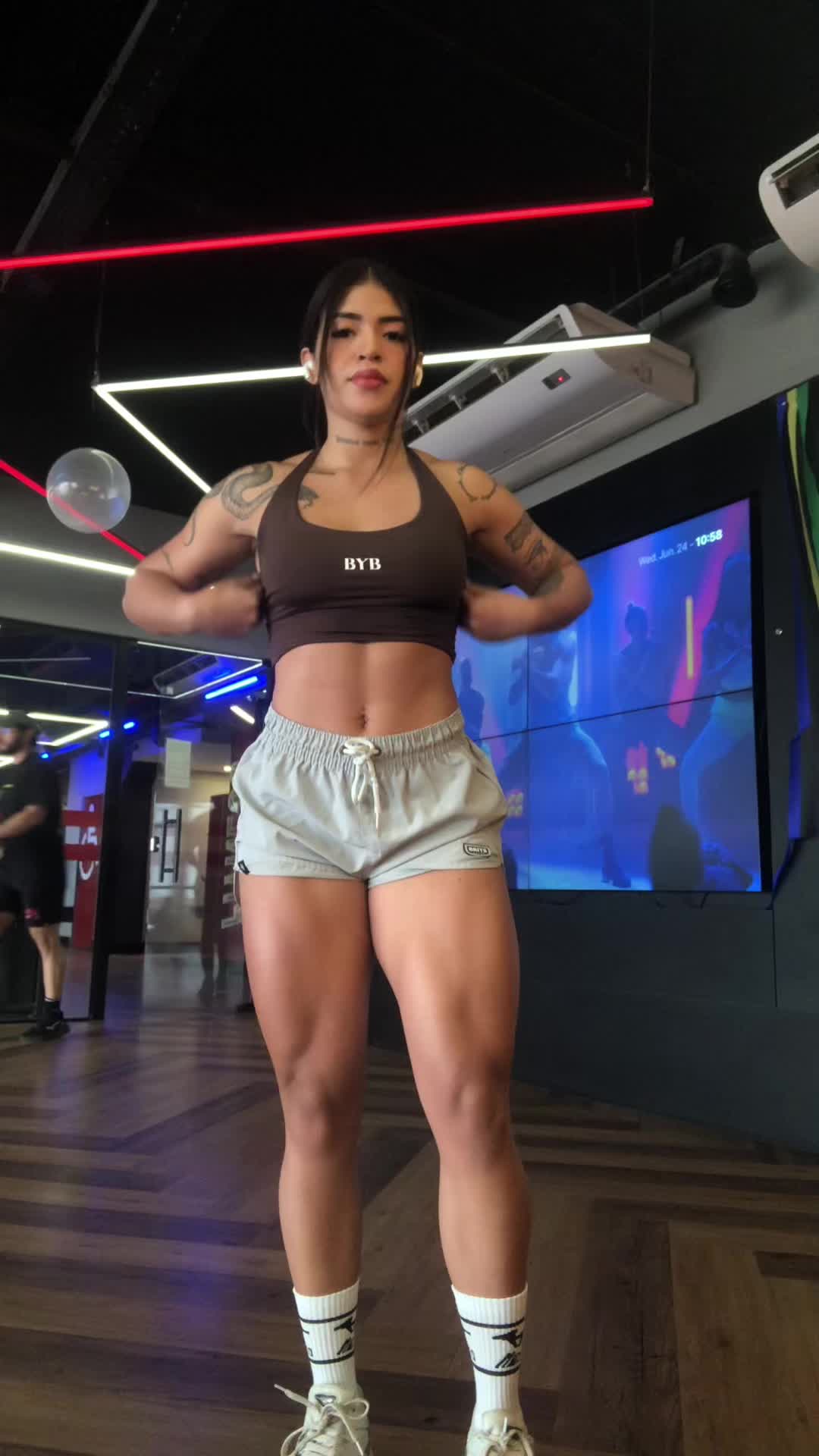 @Lara