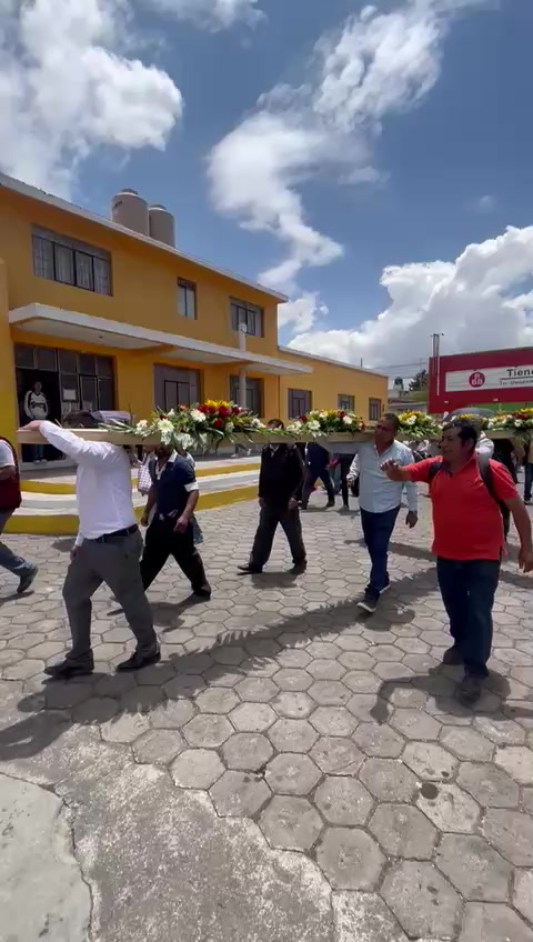 @HectorGar27