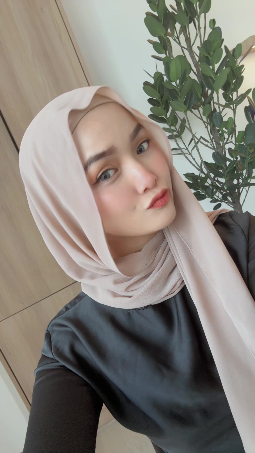 @lenashaharizal