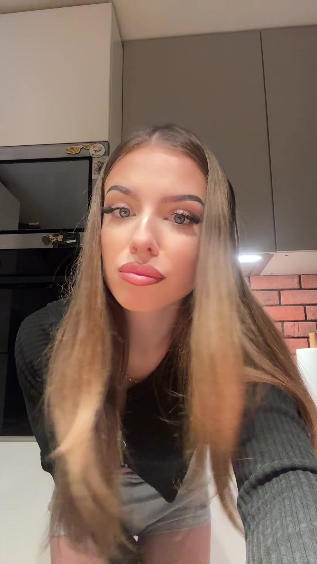 @laura