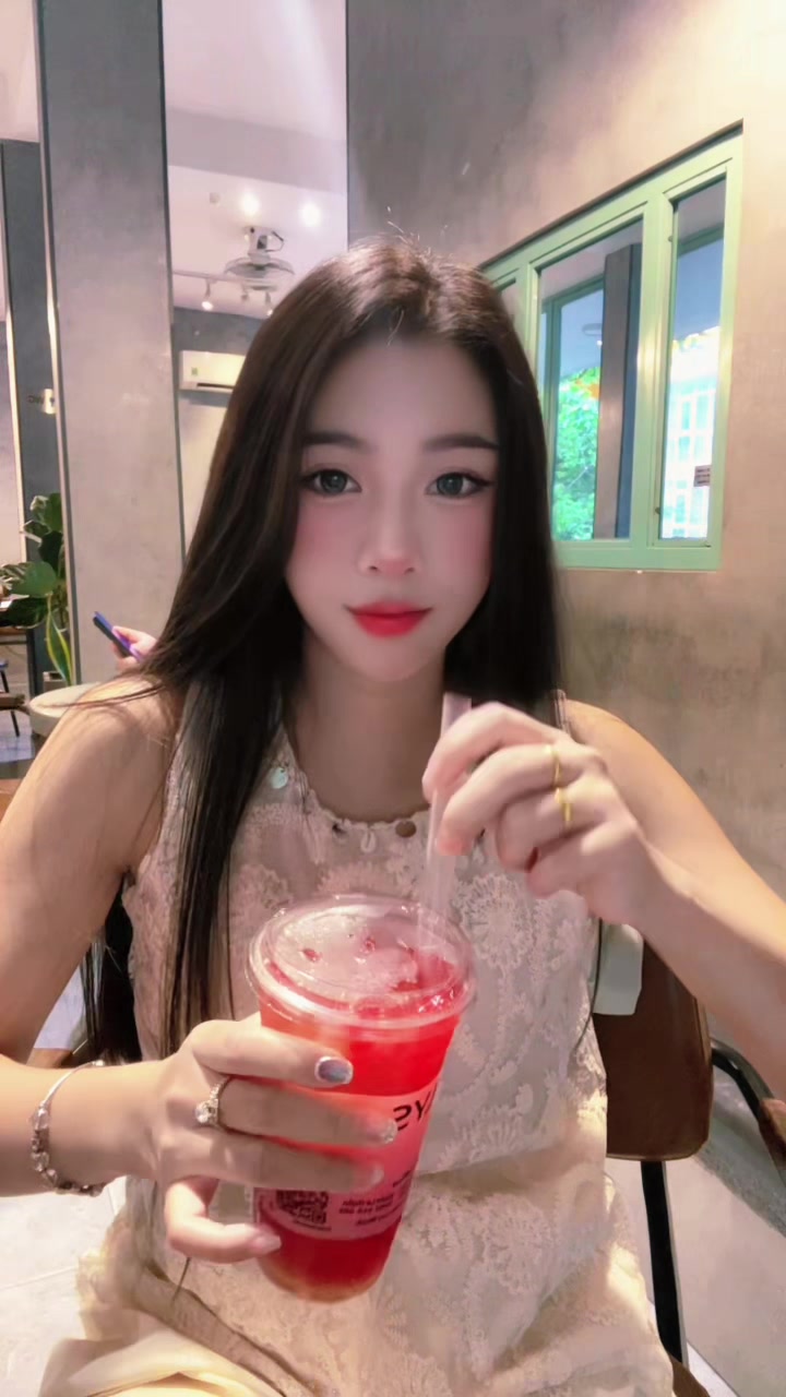 @Phượng thích ngắm mây