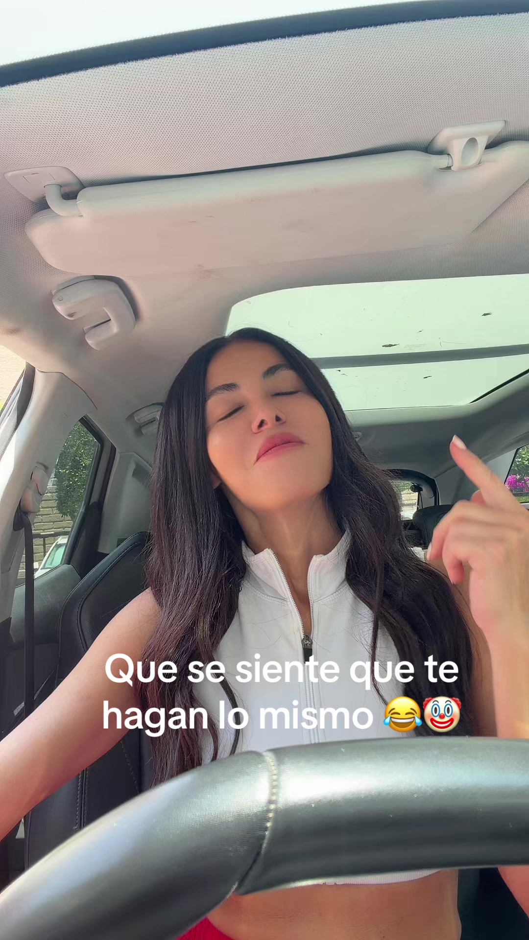 @Vanessaarias