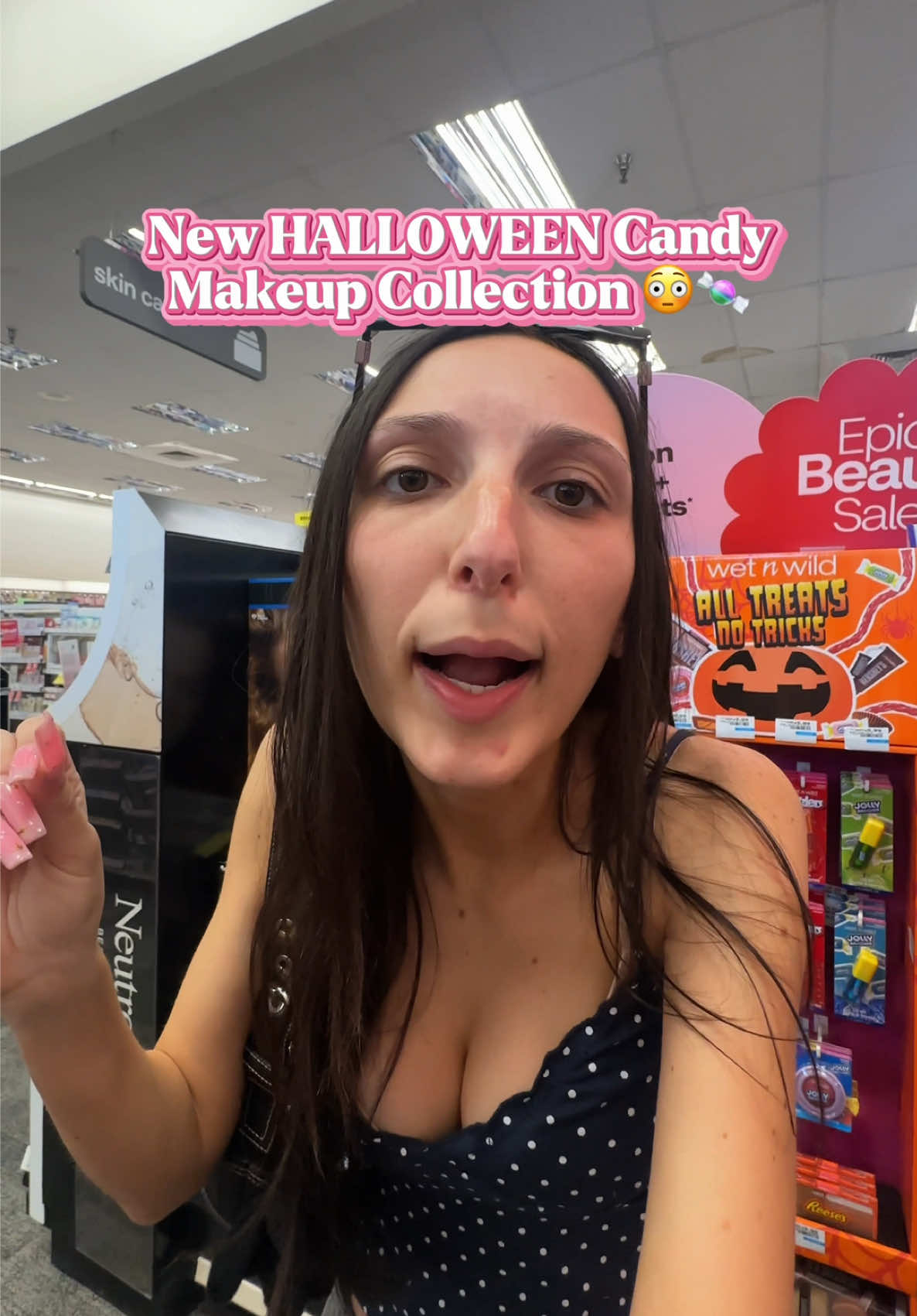 @ItsAlexisSimone