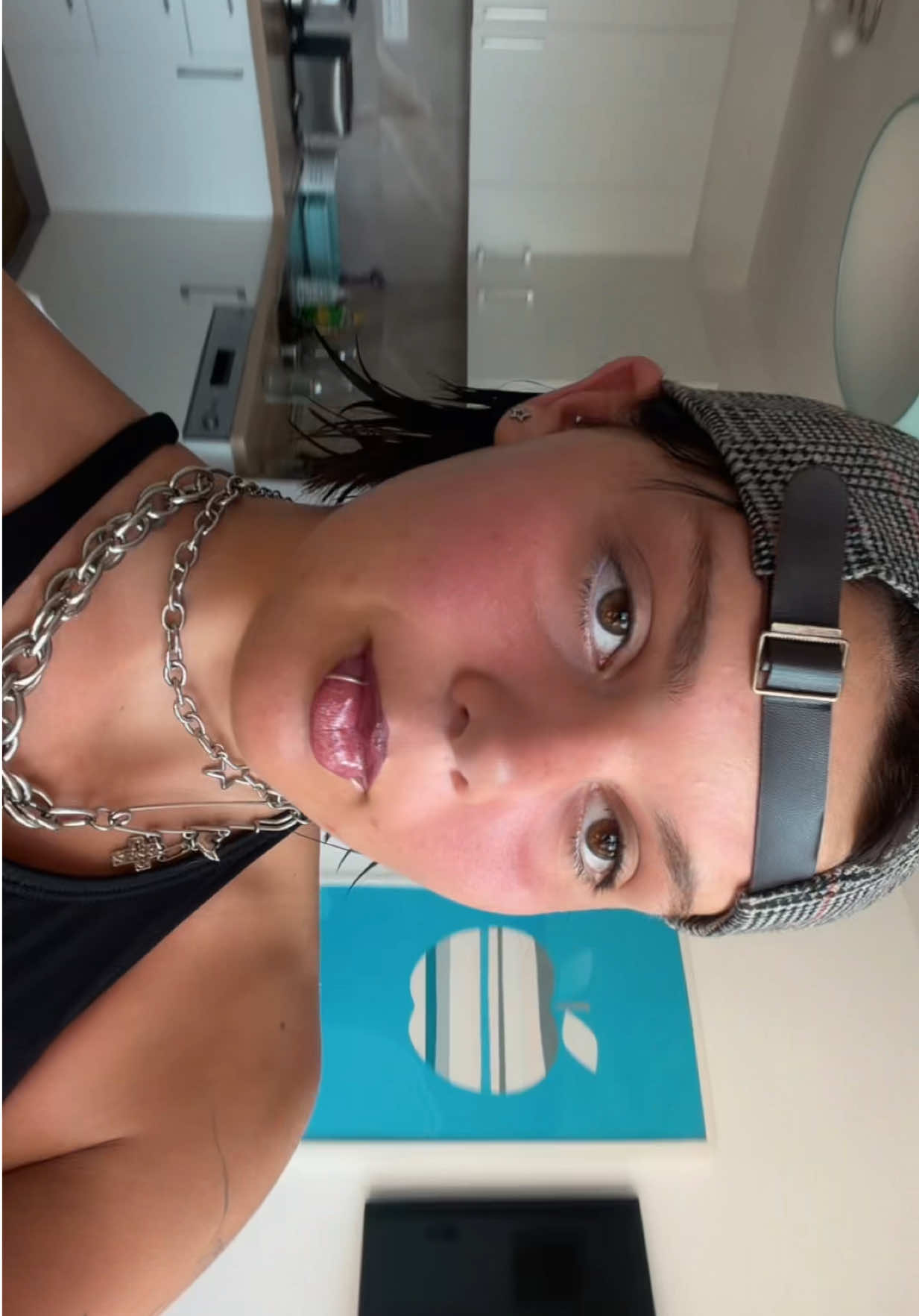 @maria benedit