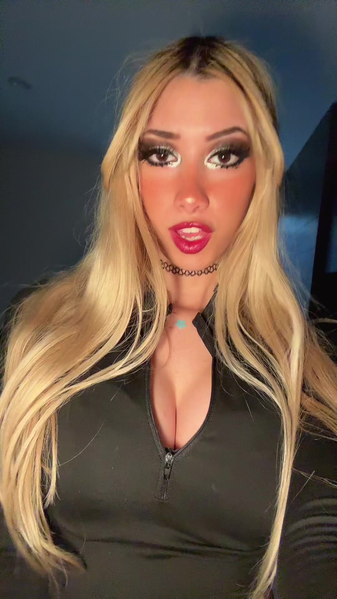 @Deborha Zugueidy
