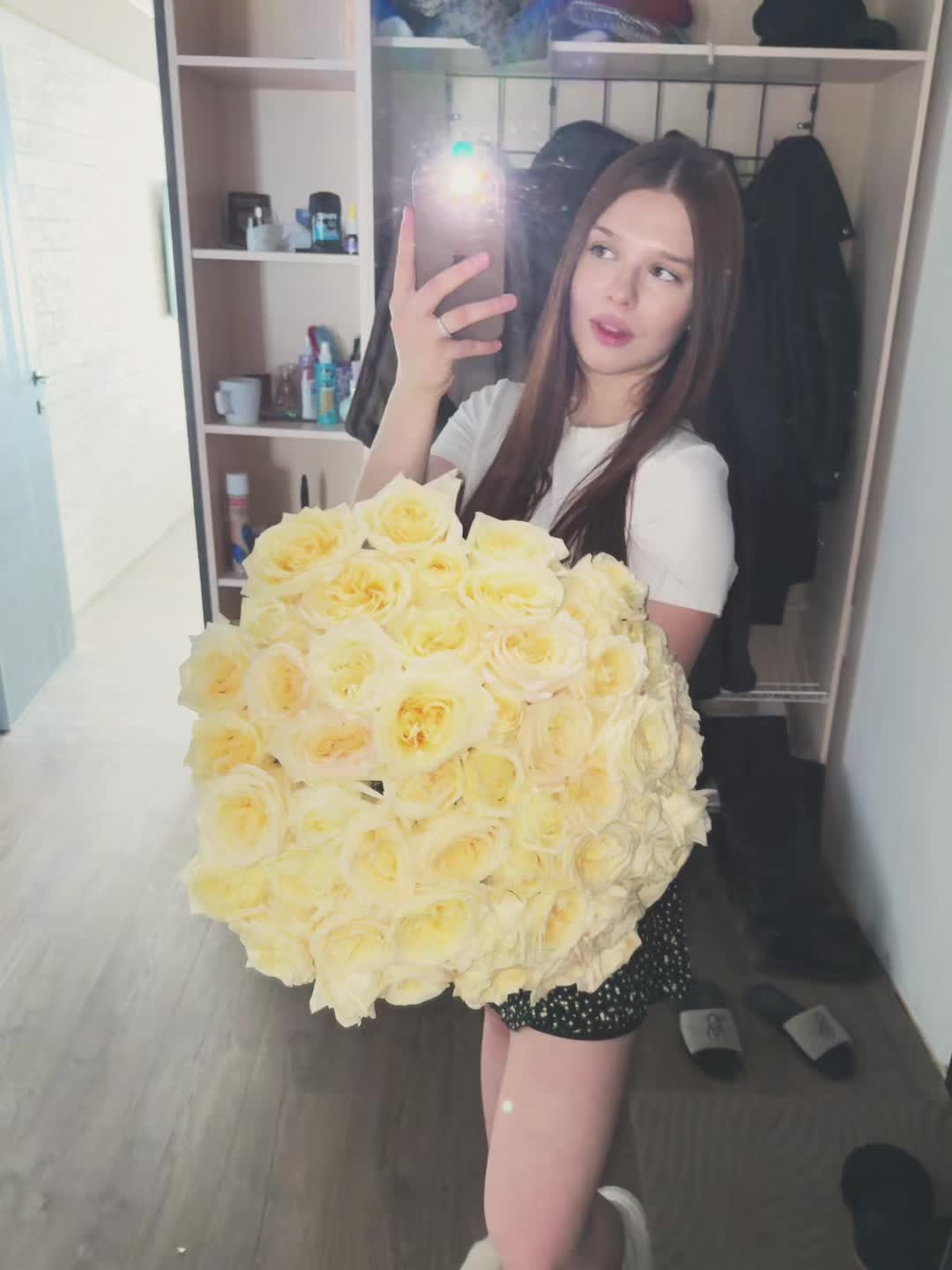 @yanaaa.w_