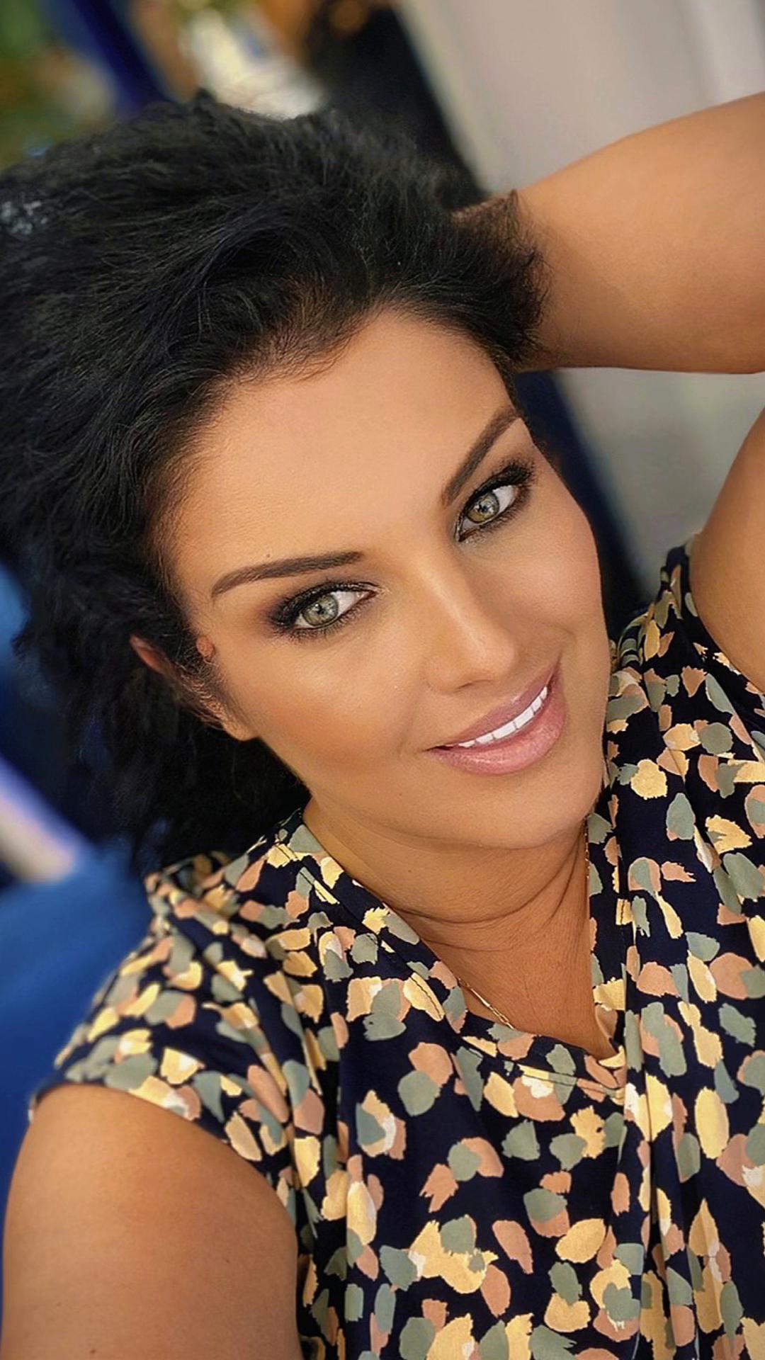 @Ramona M Adriana