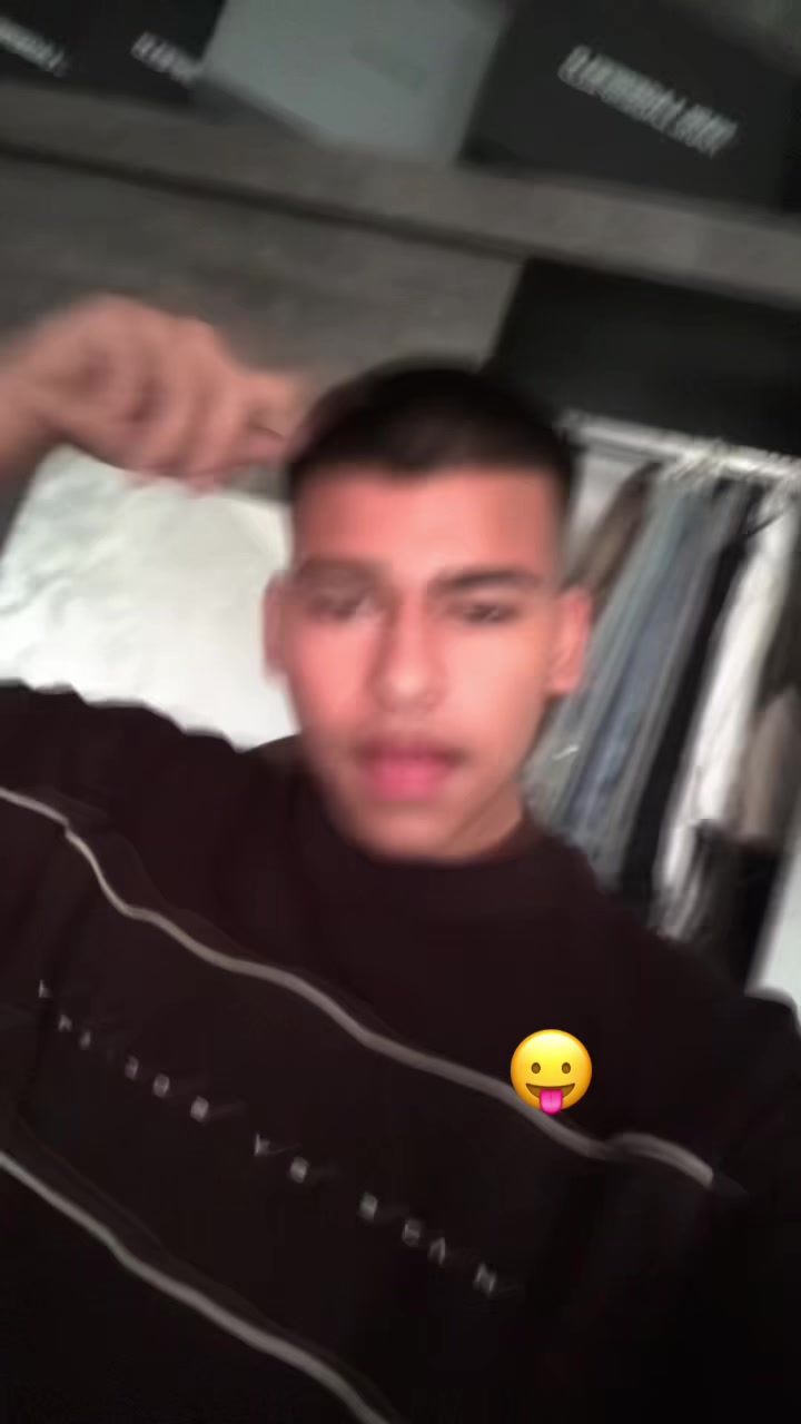 @𝙰𝚗𝚝𝚘𝚗𝚒𝚘_𝚅𝚊𝚜𝚒𝚕𝚎𝚠