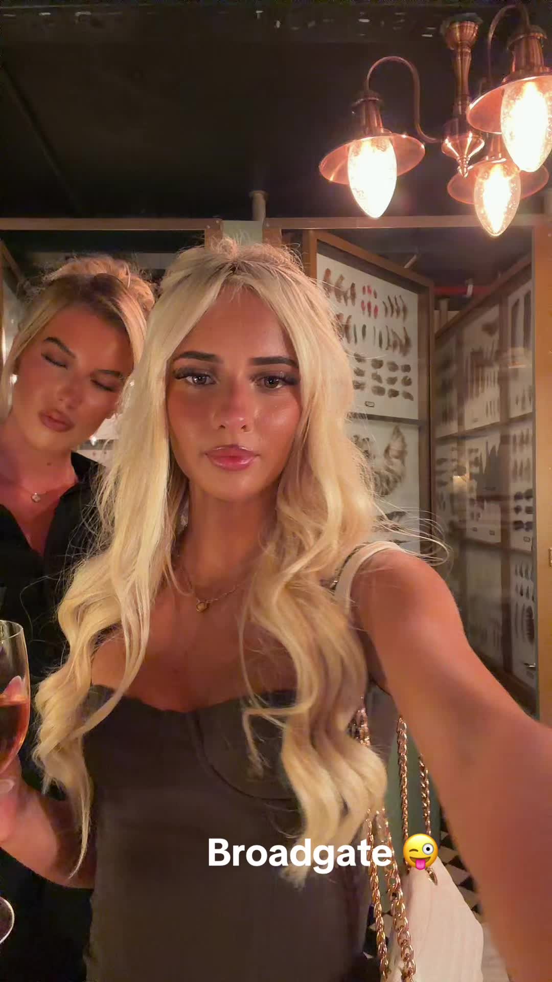 @isabella 😜