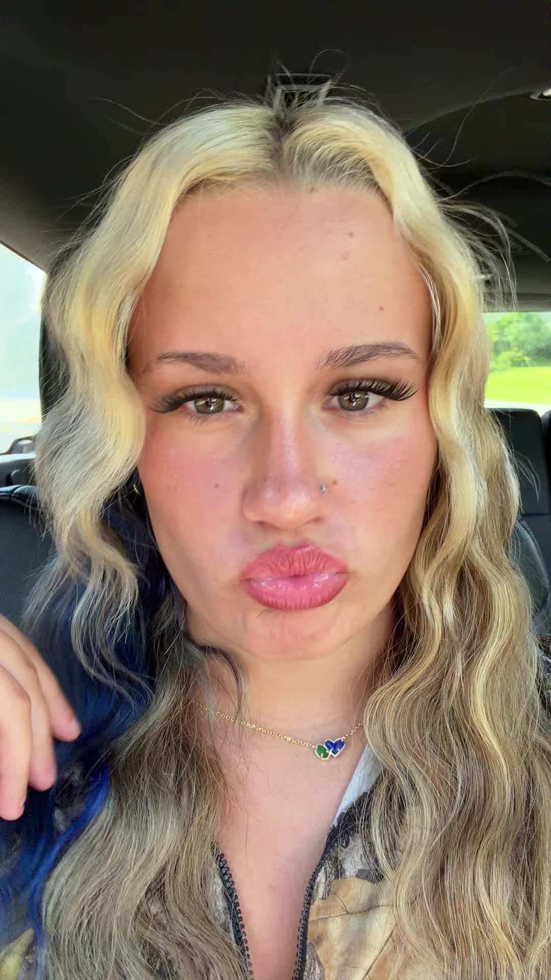 @𝐭 𝐚 𝐲 𝐥 𝐨 𝐫