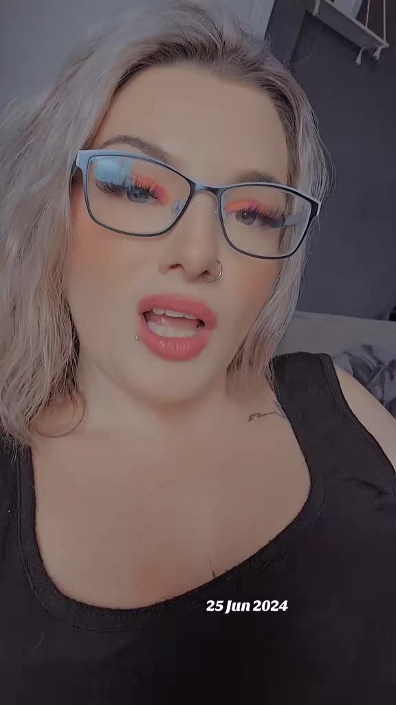 @Nikki-Louise993