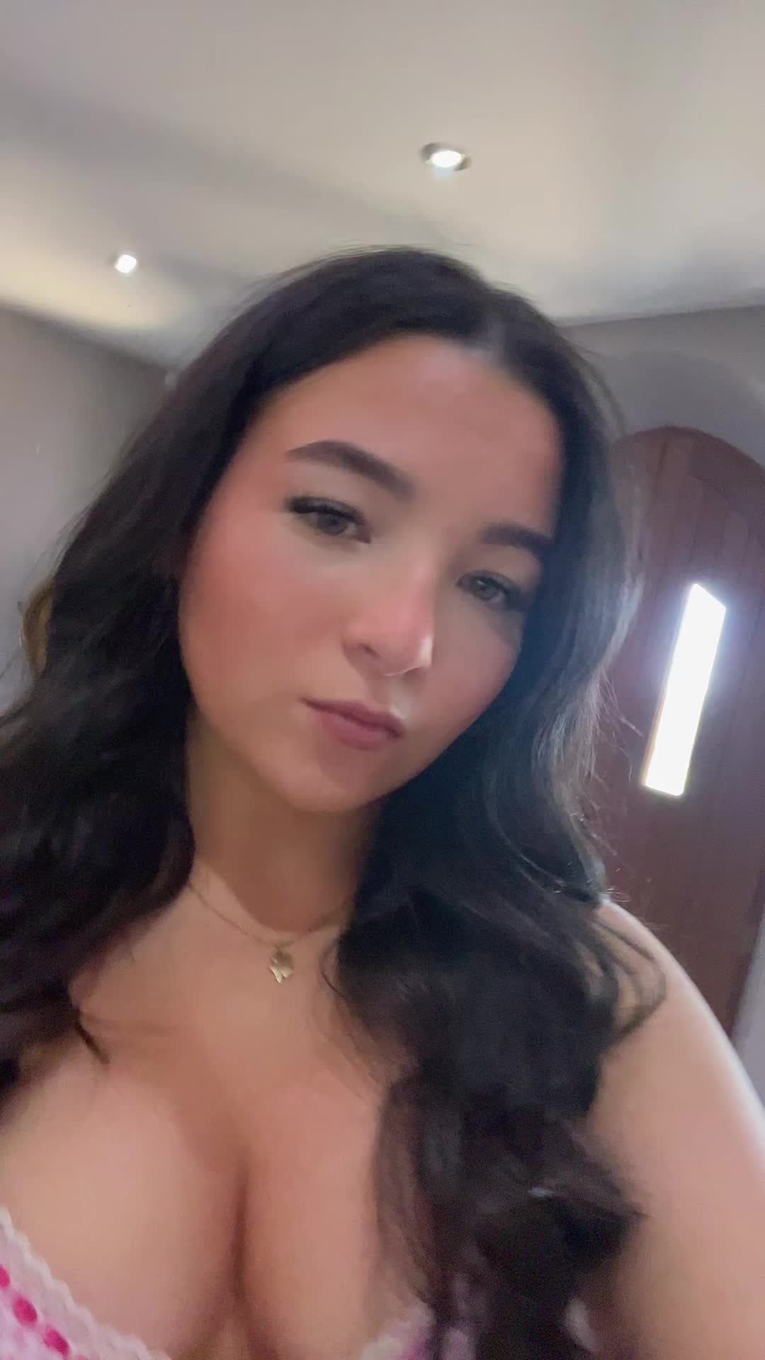 @💋𝒞ℴ𝓃𝓃𝒾ℯ~𝓂𝒶𝓇𝒾ℯ💋