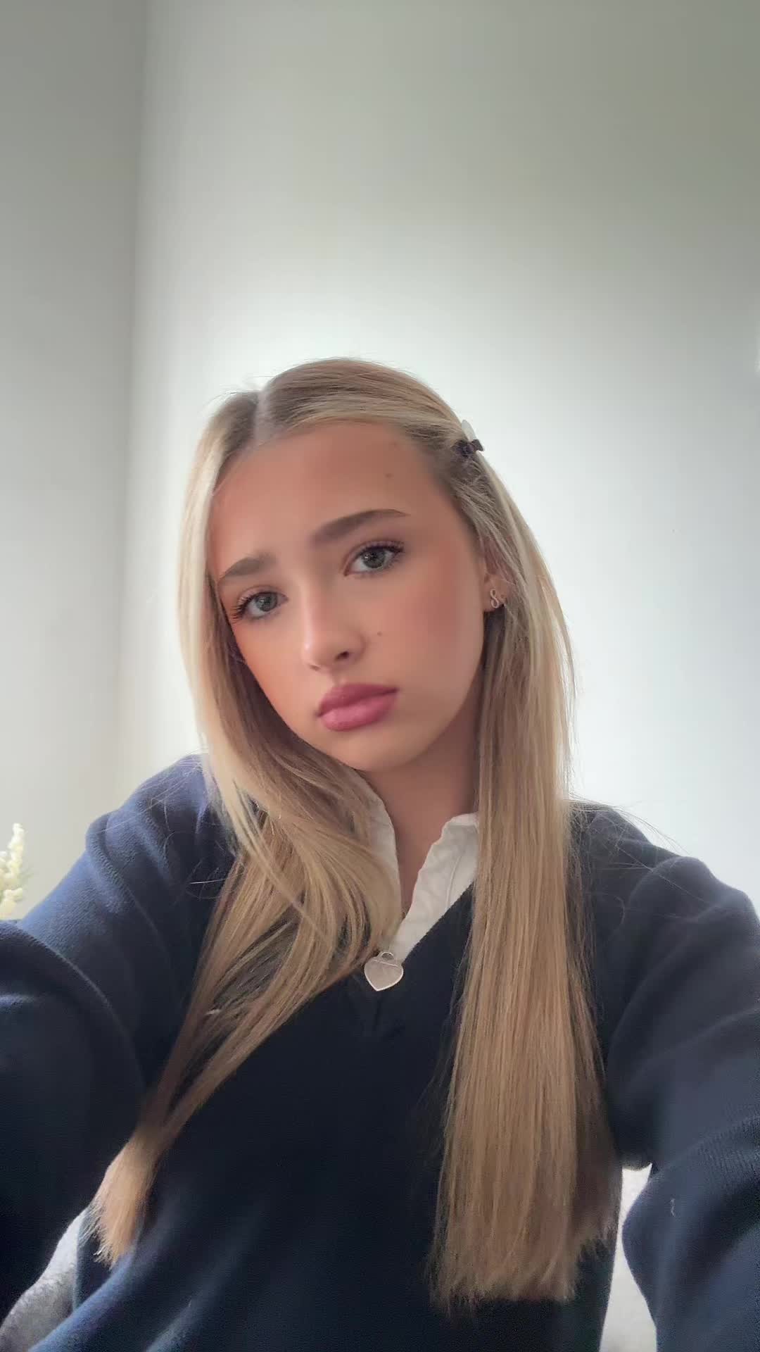 @phoebe louise