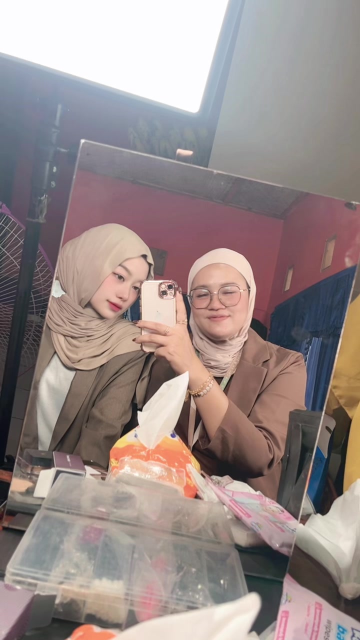 @Lia Makeup