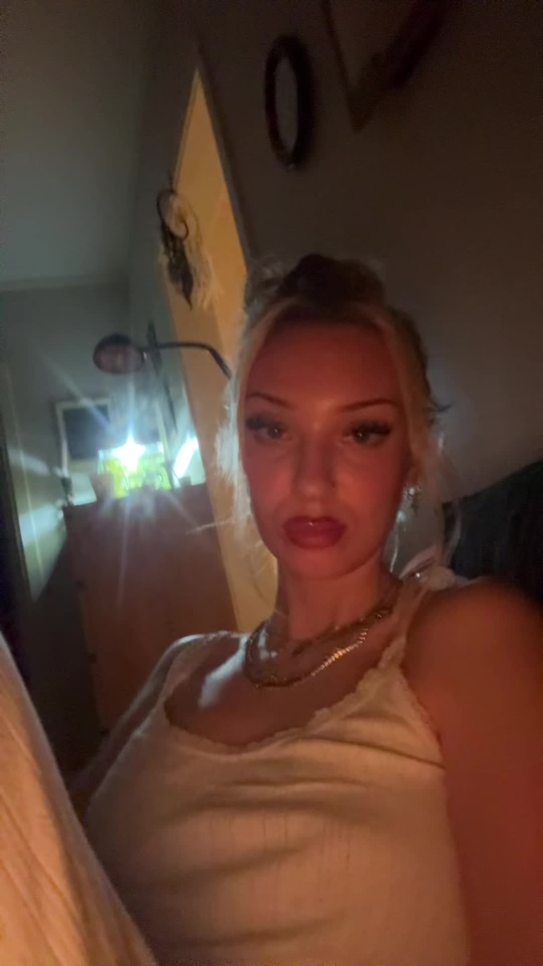 @👽