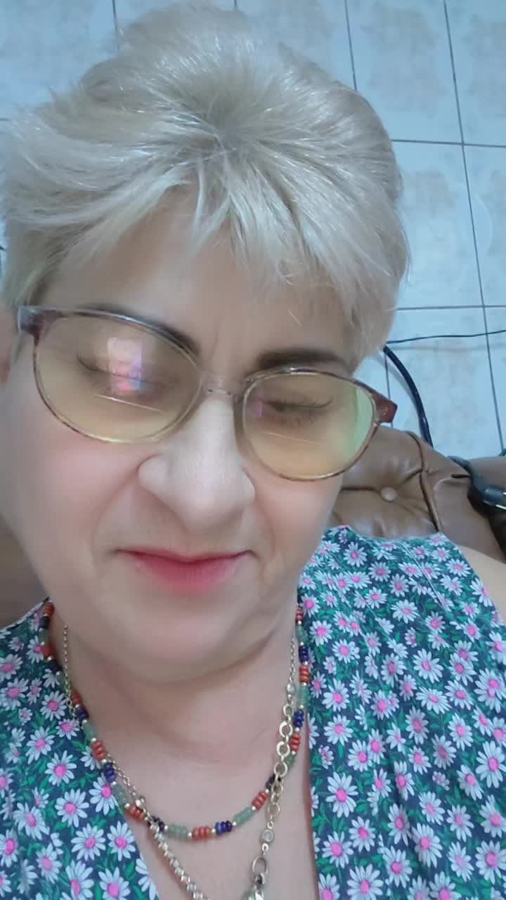@Elyilie