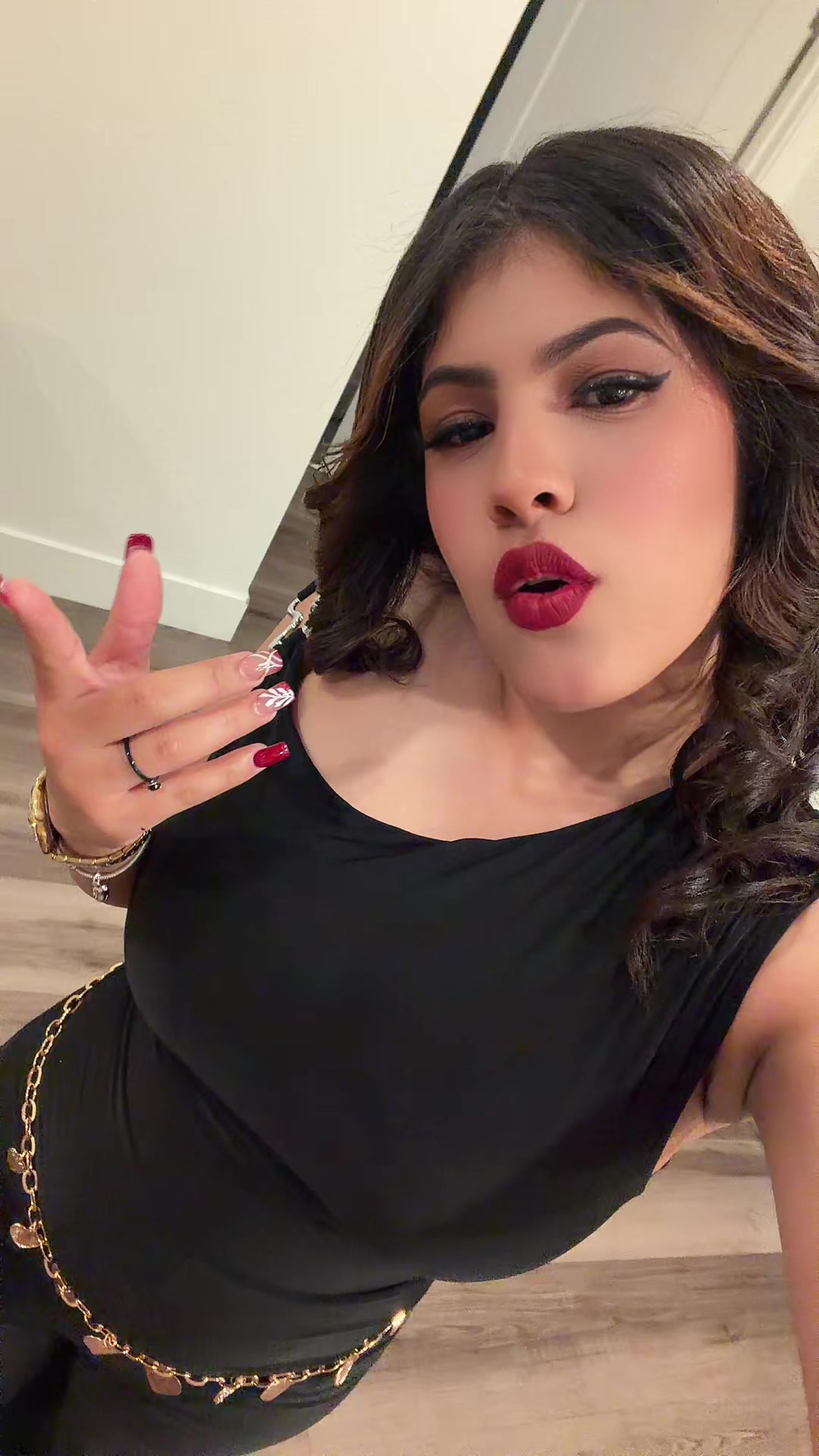 @Valentina2🩷