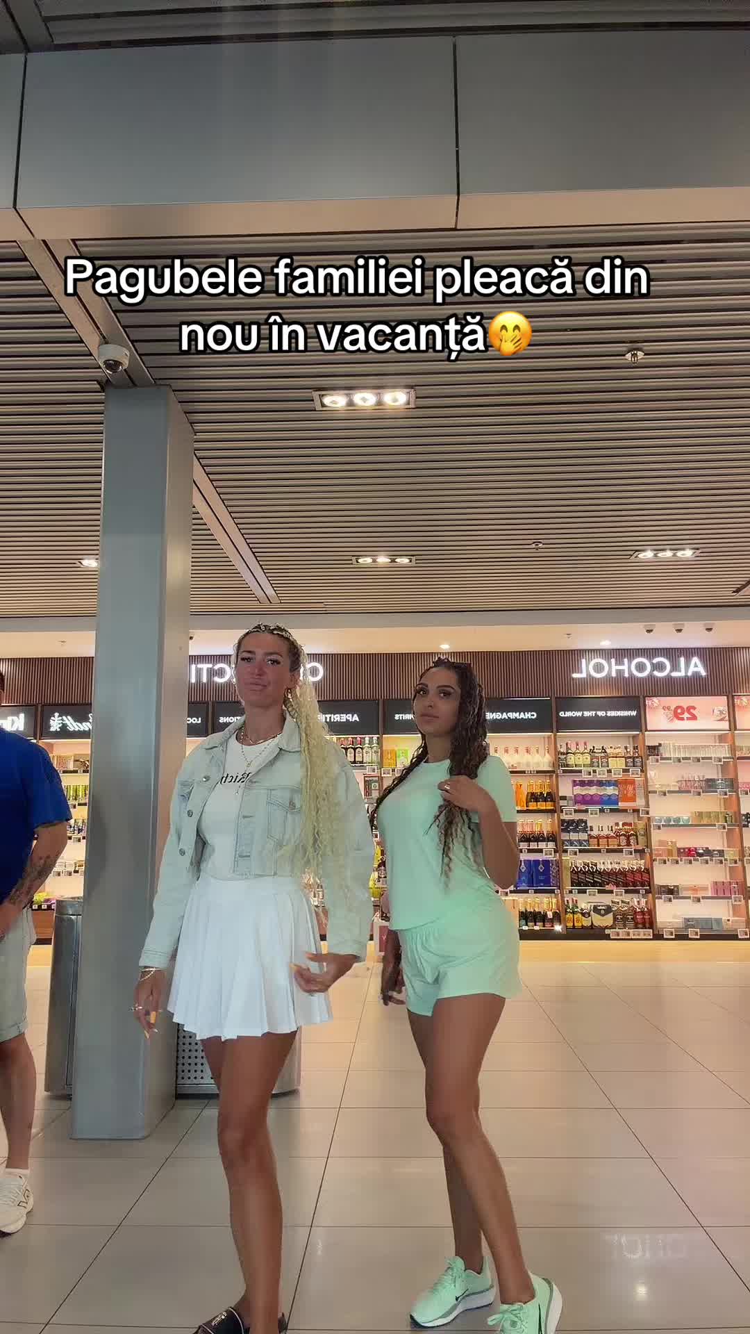 @Alii VonDeea