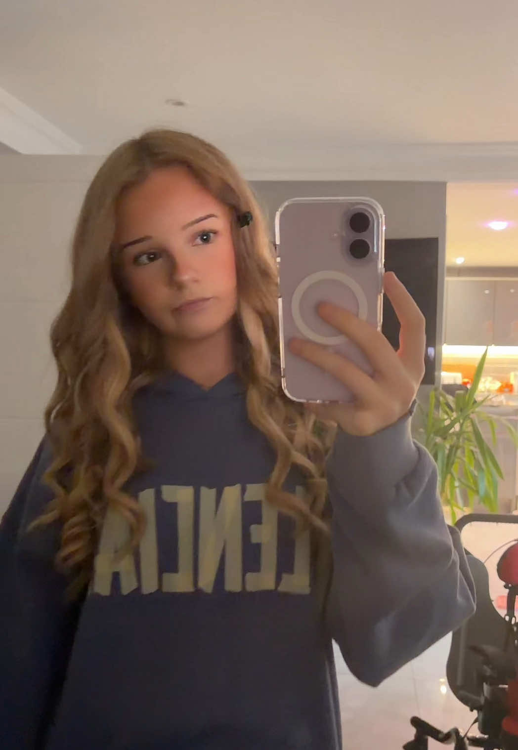 @𝐦𝐨𝐥𝐥𝐬🪽