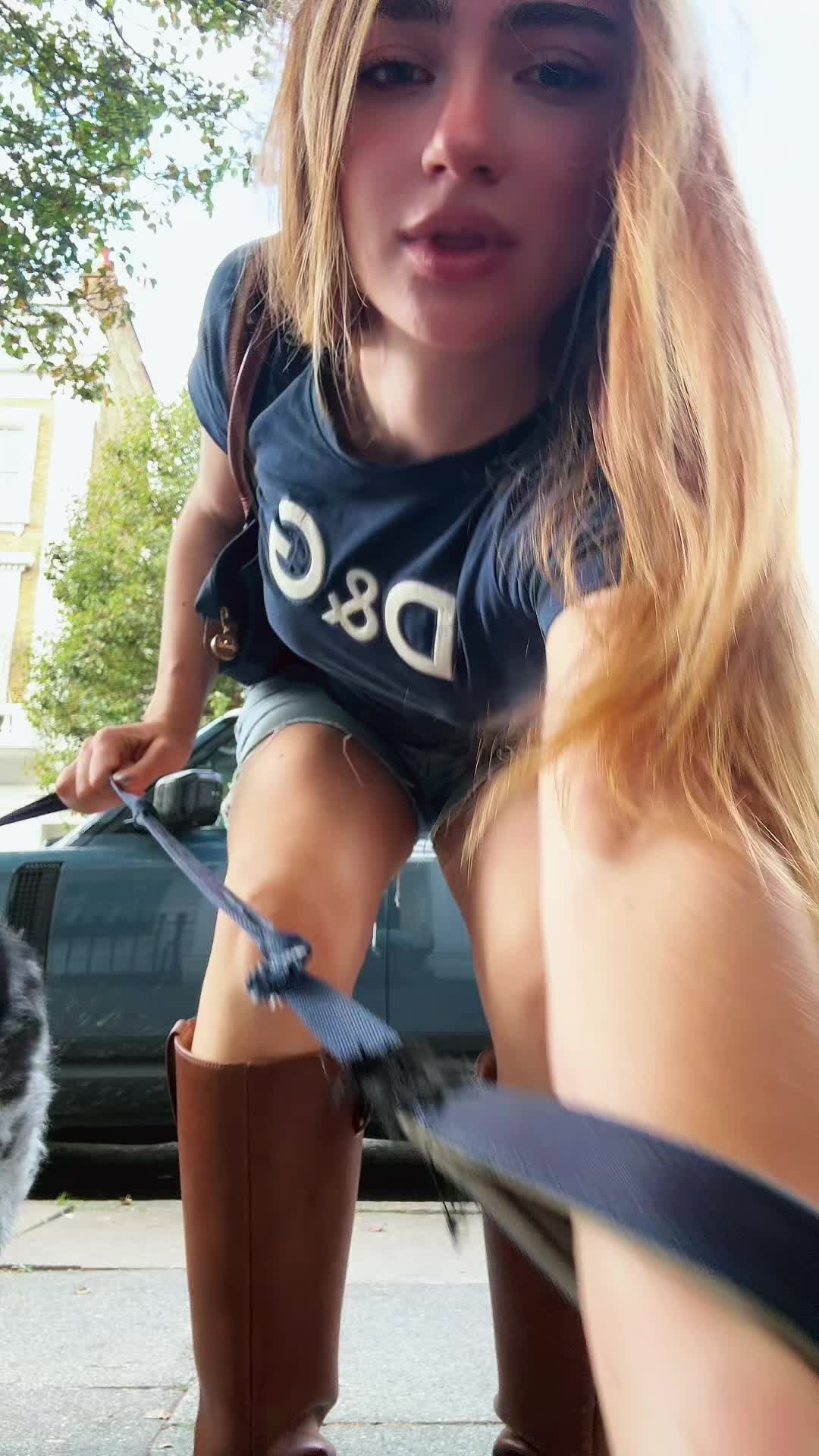 @girlwhosgotitgoingon