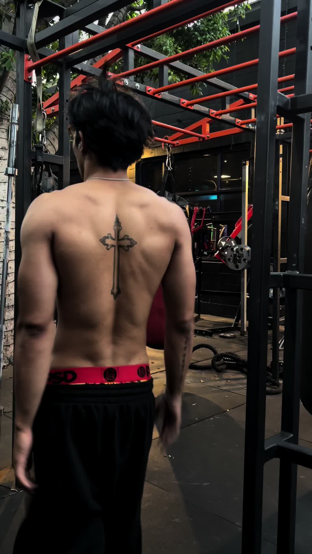 @jayNextDoor