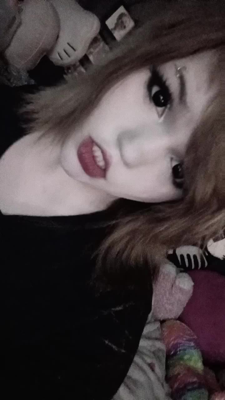 @🦑Xxpierced princessxX🐇