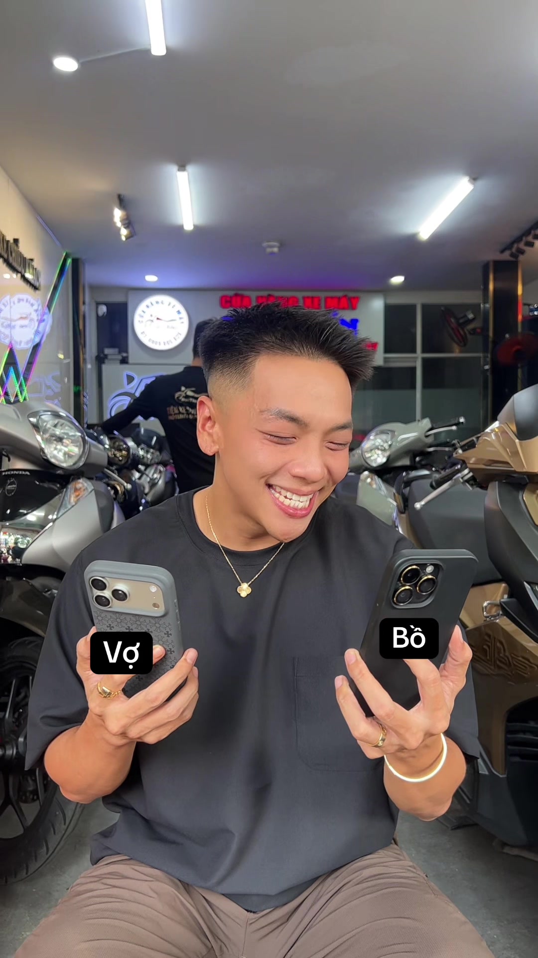 @Huy (em ruột Tiến chiều khách)
