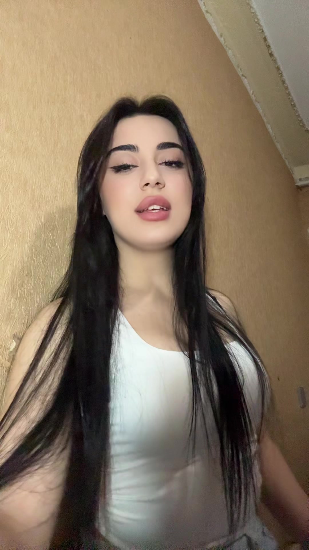 @𝟏𝟏:𝟏𝟏