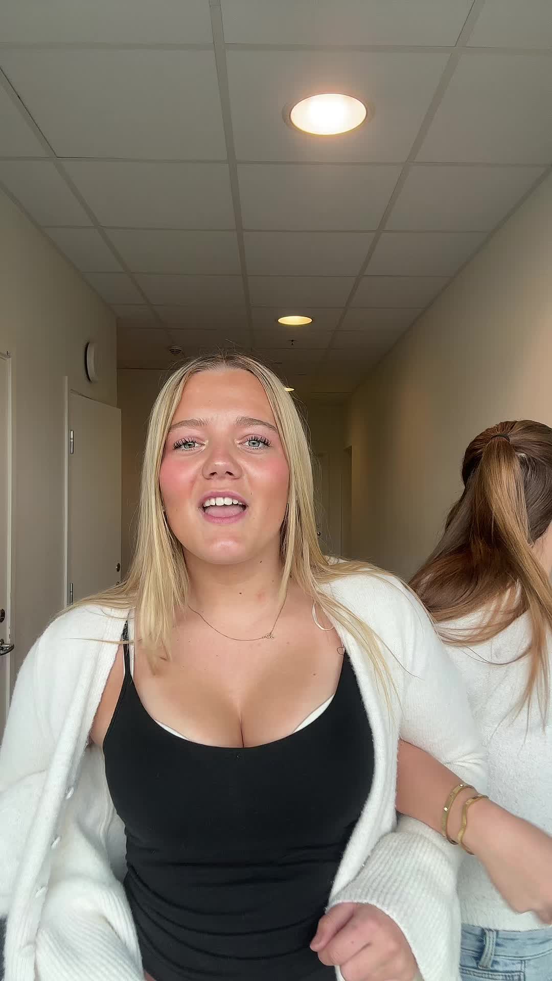 @Ängla❤️