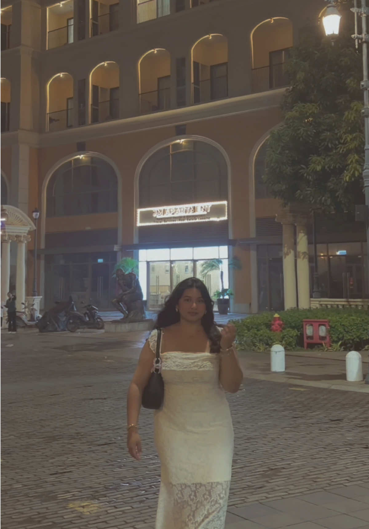 @Avi🦋