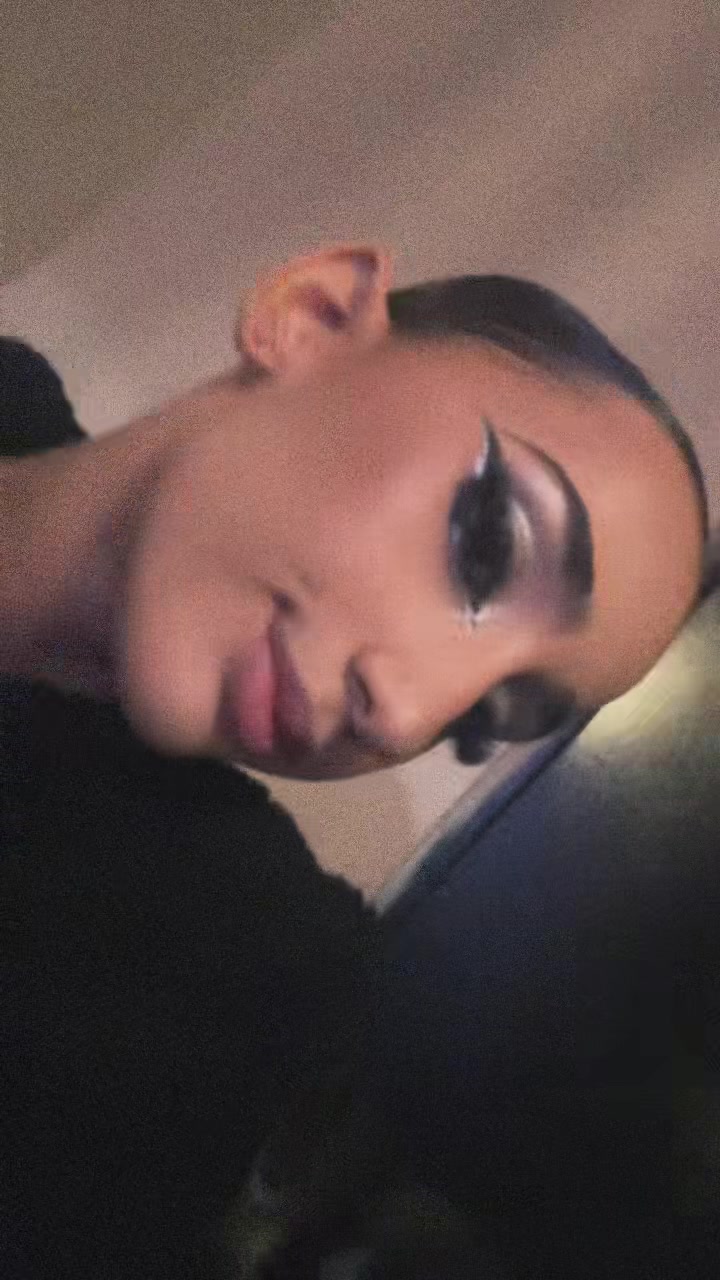 @𝐌𝐀𝐑𝐓𝐘🙈