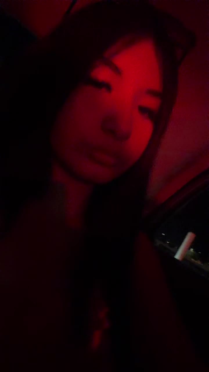 @🦄
