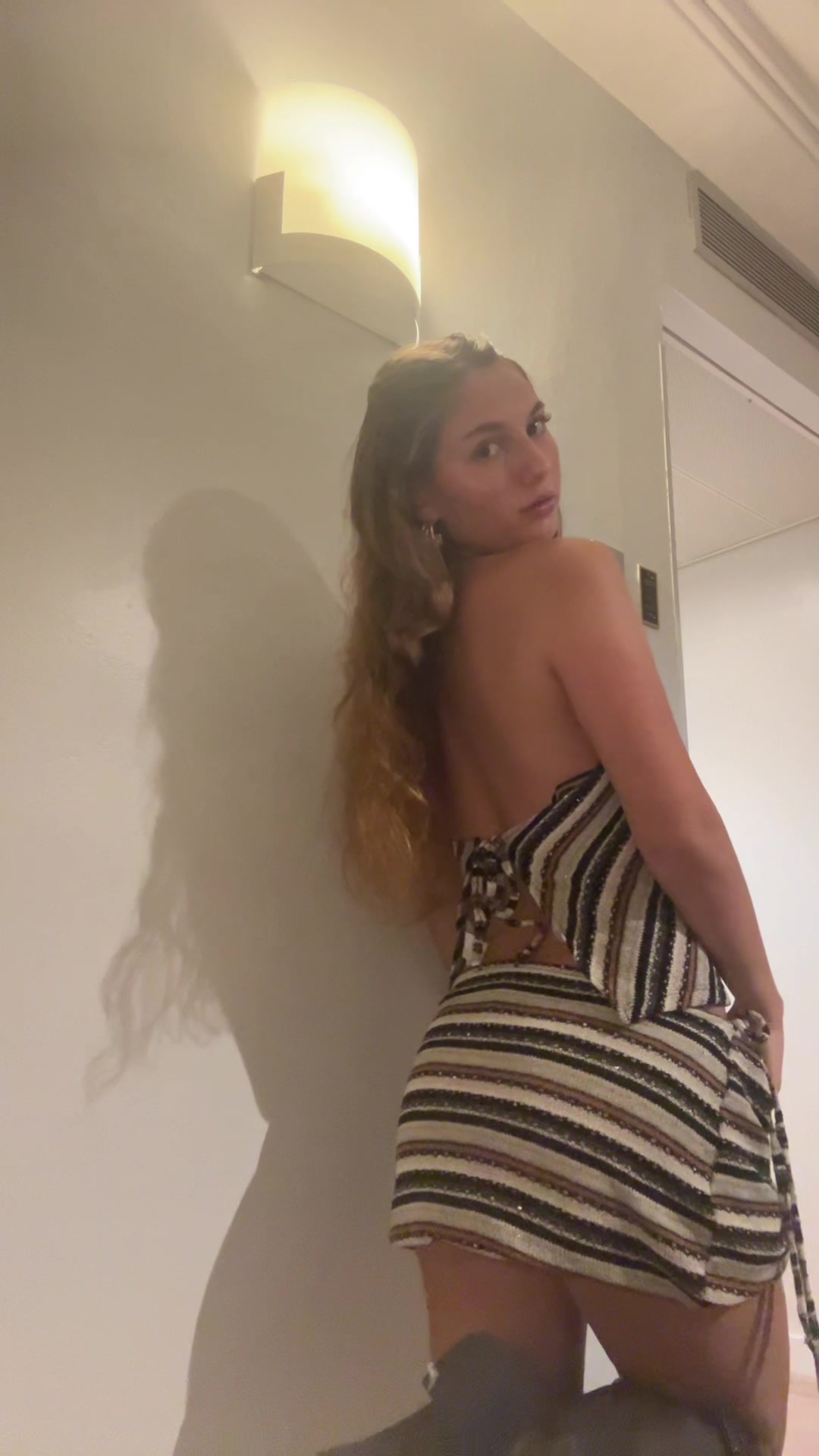 @Ella