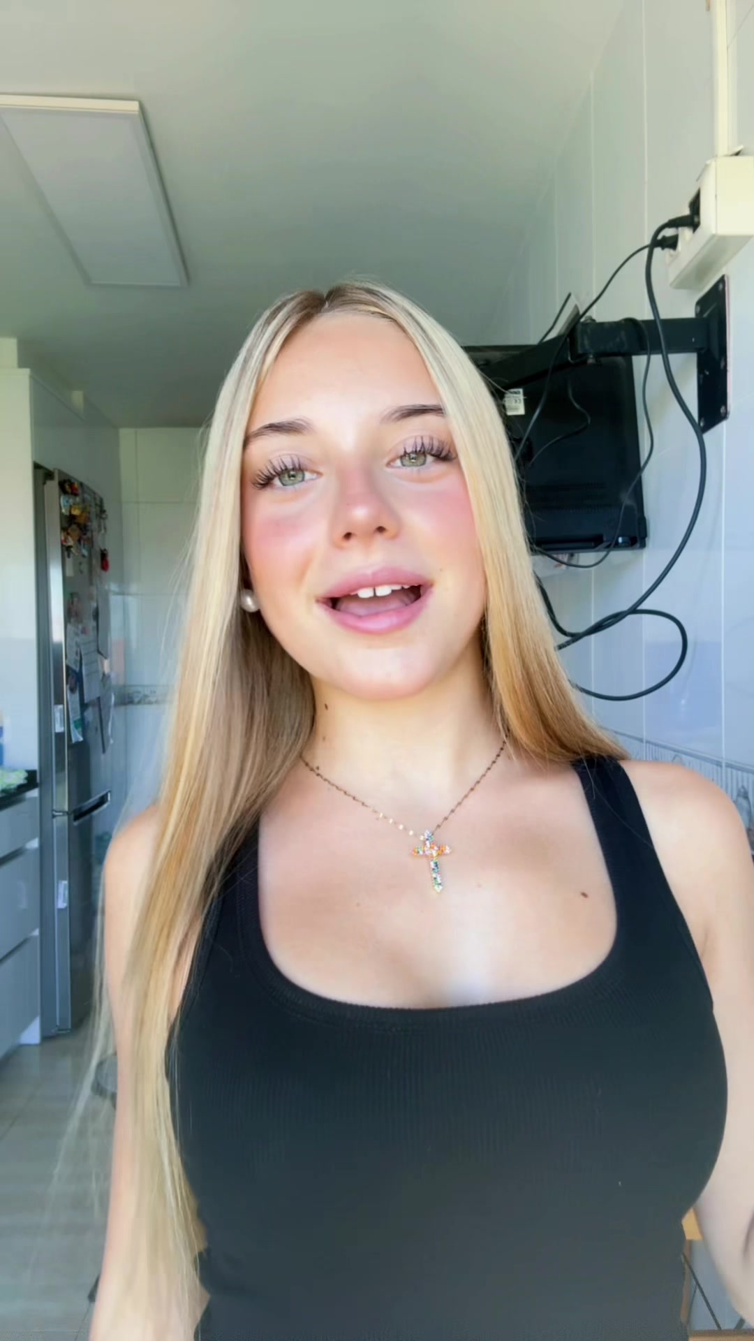 @_.aaroaa16
