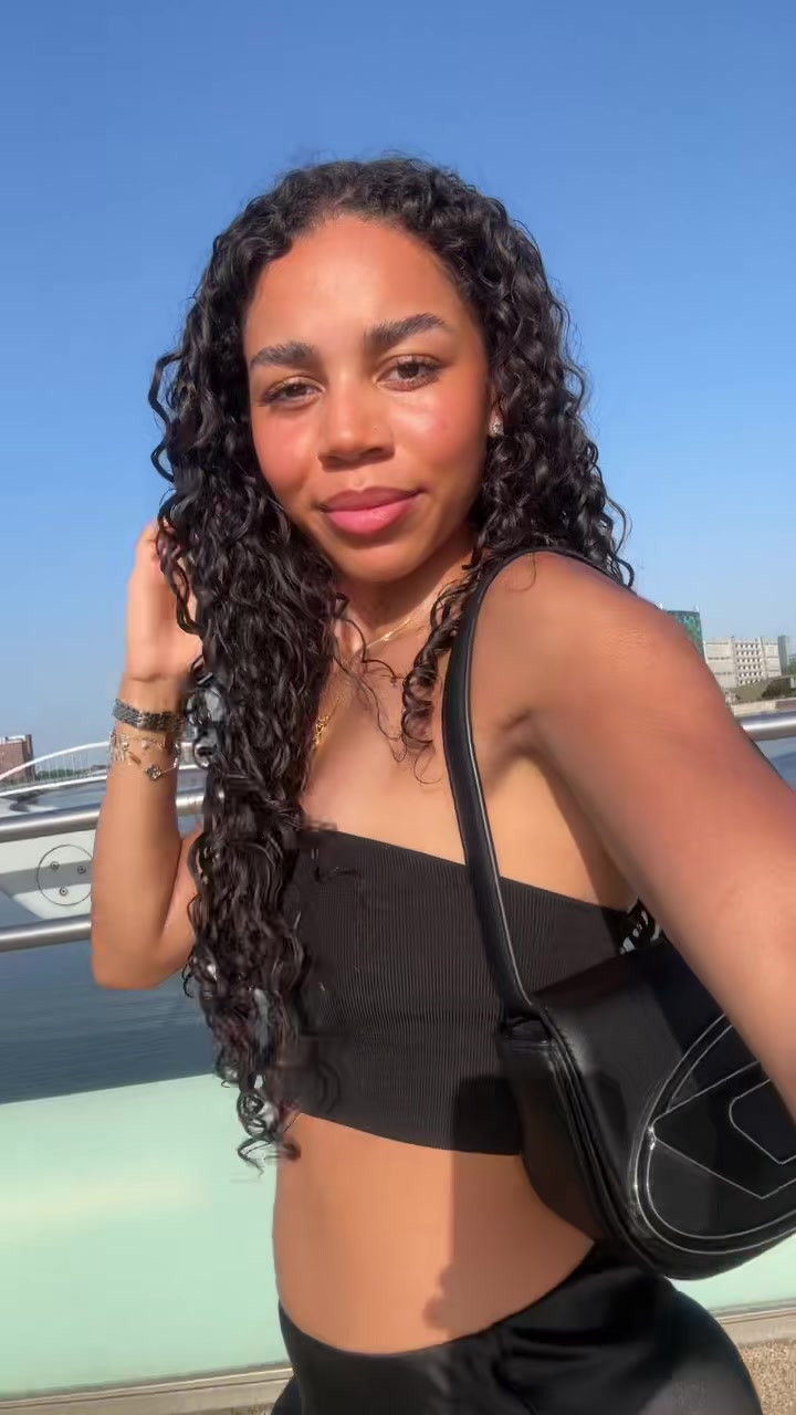 @veronicandepu