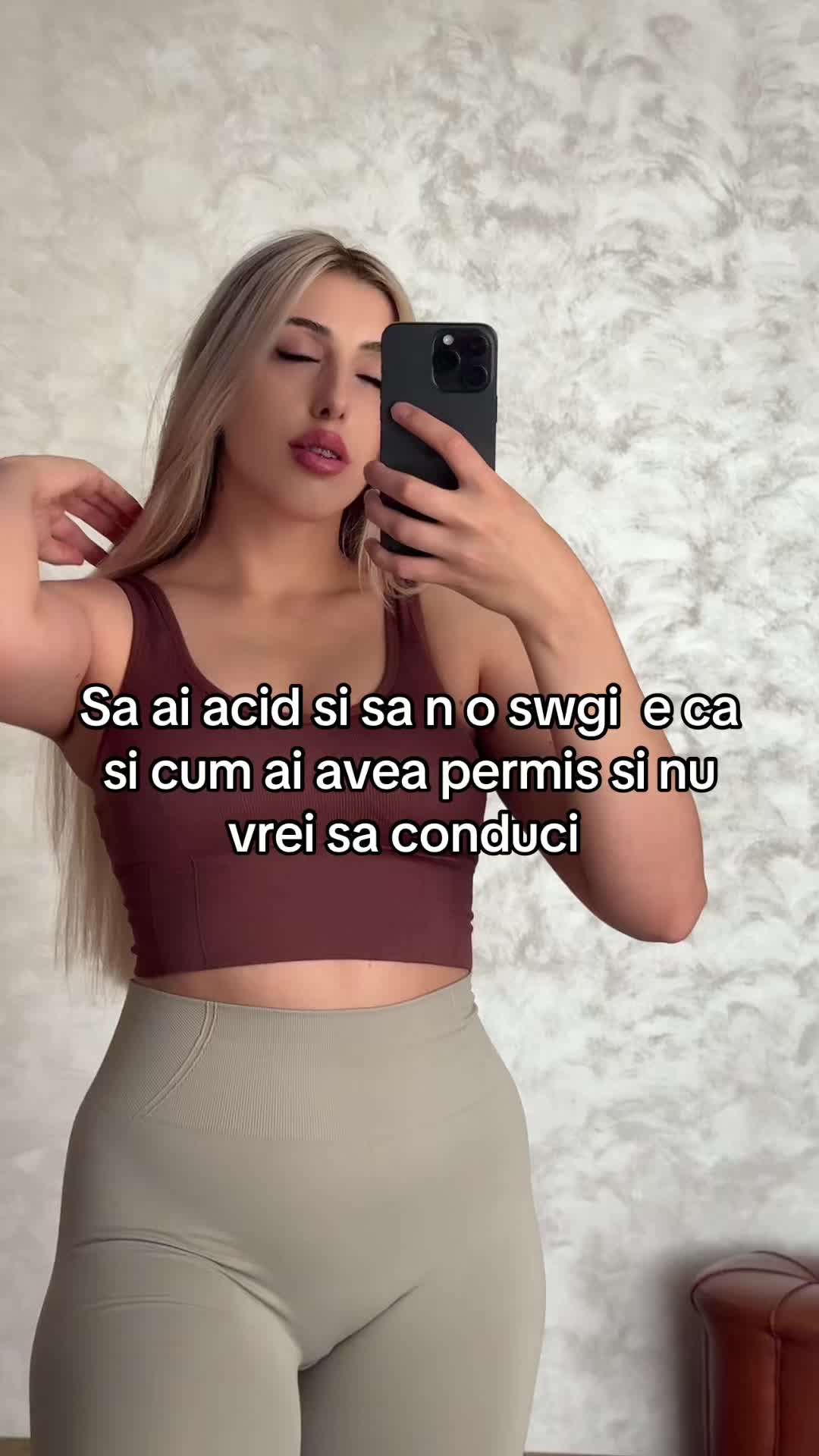 @Elli R
