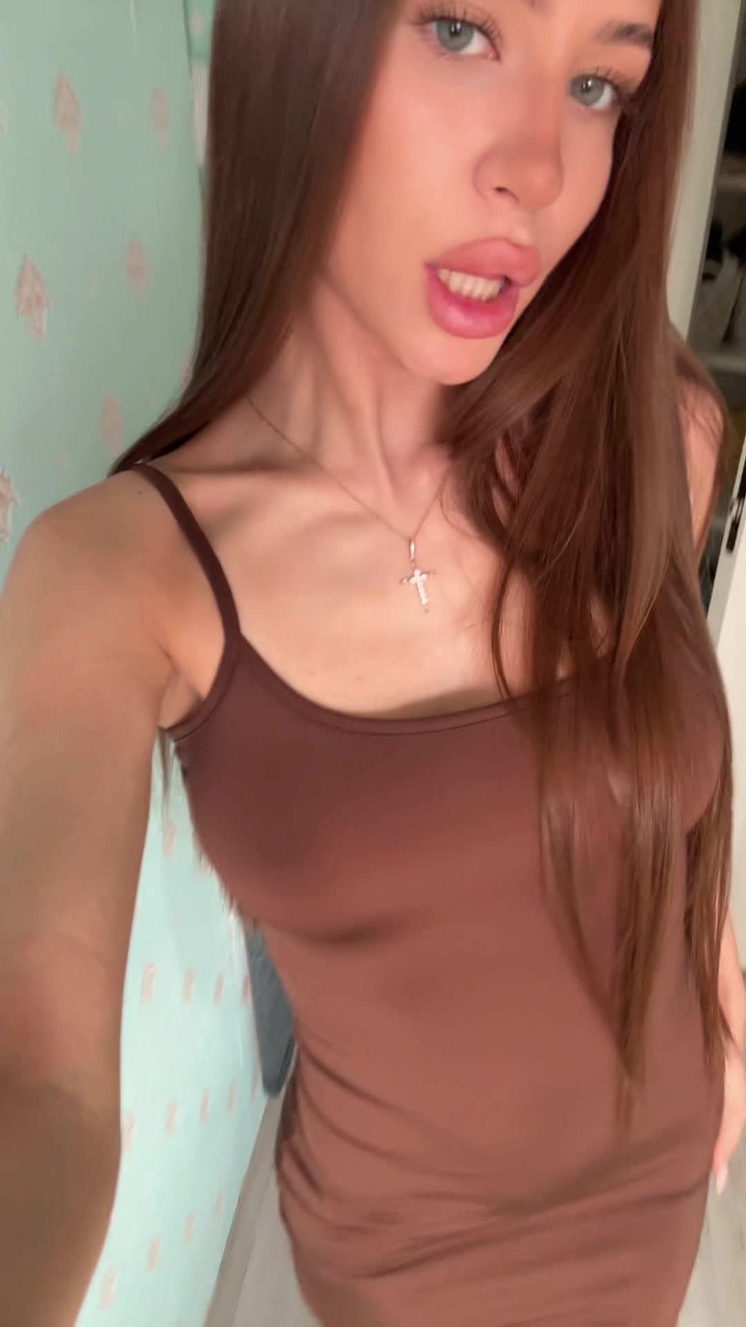 @glosslips